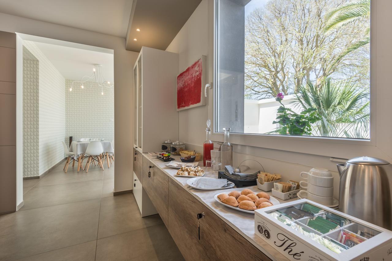 Aurienzia Hotel Рагуза Екстериор снимка
